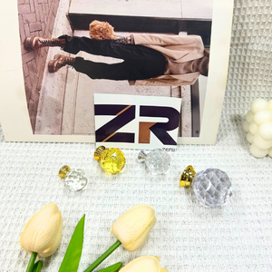 ZERUN Modern European Single Hole Cabinet Drawer Furniture Crystal Small <strong>Knobs</strong> Hotel Kitchen Gym Crystal Glass Handle Wholesale - Product Image 3