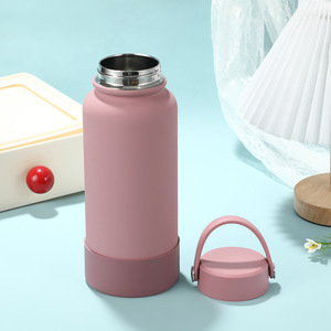 Bouteille d'eau isotherme en acier inoxydable 304 de 32 oz avec revêtement en caoutchouc doux au toucher, large ouverture, en silicone, pour le camping, les sports de plein air - Product Image 5
