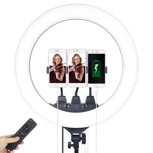 Fosoto Ft-220l Grand éclairage photographique économique 80w 3300-6500k Anneau lumineux de 22 pouces avec trépied - Product Image 4
