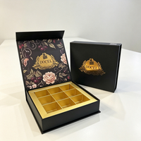 Boîte d'emballage de chocolat pliable avec logo personnalisé, luxe premium, or avec revêtement UV et gaufrage, boîte à bonbons de qualité alimentaire
