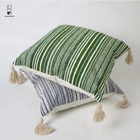 Usine imperméable Polyester tissu rayé Jacquard jardin décor taies d'oreiller avec glands pour l'extérieur