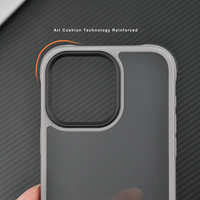 Lieko Translucide Mat Dur PC Anti-Jaunissement Noir TPU TPE Qualité Militaire Defender Couverture de Téléphone pour iPhone 15 14 Pro Max