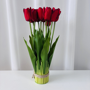 Planta Artificial de Tulipanes en Maceta de Doce Cabezas - Estilo Moderno, Material de Tela, Ecológico, Reutilizable/Reciclable para el Hogar Festivo - Product Image 3