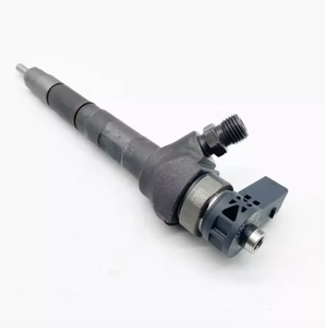 Inyector de Combustible Common Rail Diésel YS OEM 0445110368 0445110369 0445110646 0445110647 03L130277J 03L130277 Pieza de Motor de Acero - Product Image 3