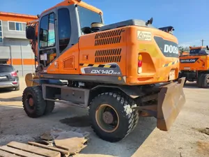 Vente Flash : Excavatrice DX140W d'occasion – Puissante, Fiable et Économique – Machine de Terrassement sur Roues - Product Image 3