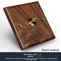 Interrupteur mural rétro en bois massif noyer noir, prise de style levier en laiton à l'esthétique antique, 2 ports USB-C, 1 prise secteur 50V