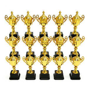 Trofeo de metal personalizado para competiciones deportivas, baloncesto, fútbol, premios estudiantiles, chapado en oro con base - Product Image 2