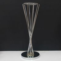 Support de fleurs moderne en métal torsadé, doré et argenté, pour centre de table de mariage, vase décoratif pour banquets et événements