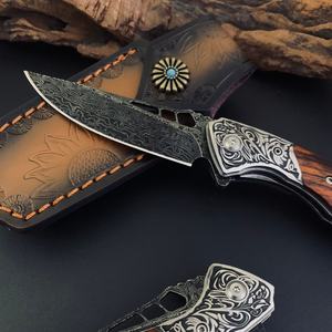 Couteau pliant multifonctionnel Demon Pill en acier de Damas, personnalisable OEM, lame de survie en plein air, camping, bricolage, manche en bois de qualité HK - Product Image 4
