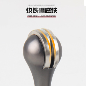 Loquet de porte magnétique Spear gris en alliage de zinc, fixation murale, design moderne et durable - Product Image 1