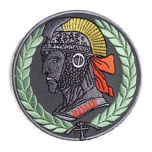 Lettre de logo personnalisé de concepteur coudre <span class=keywords><strong>sur</strong></span> la <span class=keywords><strong>broderie</strong></span> pleine patchs brodés pour le vêtement - Product Image 3