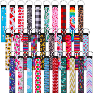 Porte-clés en néoprène imprimé léopard, isolé et imperméable, avec couleur personnalisée et style professionnel - Product Image 1
