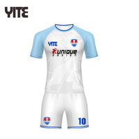 Maillot et short personnalisés pour le football Maillot de football à motif de conception de football Maillot de football par sublimation