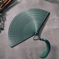 Éventail pliant artisanal en bambou de 18 cm, motif libellule découpé, style antique, accessoire décoratif, cadeau
