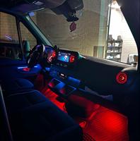 ICarsin Éclairage d'ambiance 64 couleurs pour Mercedes Sprinter W907 – Éclairage LED intérieur pour aérateurs, personnalisation sur mesure