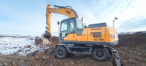 Excavadora de Tamaño Mediano con Ruedas y Orugas XE210WD de 20.8 Toneladas y 0.86m³, Fuerte Fuerza de Excavación con Motor, Bomba y Sistema Hidráulico - Product Image 4
