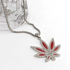 Vente chaude en acier inoxydable Hip Hop pendentif collier pour hommes nouveau Design avec <span class=keywords><strong>feuilles</strong></span> d'érable et diamants pour cadeau ou fiançailles - Product Image 6