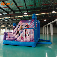 Château gonflable Ceyu pour enfants et tout-petits avec motif imprimé et toboggan incurvé, château de saut gonflable d'extérieur