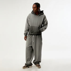Conjunto Deportivo Unisex con Capucha, Estilo Desgastado, Personalizable con Logotipo, Pantalones Jogger, Ropa Deportiva de Algodón, Corte Holgado, para Invierno - Product Image 1