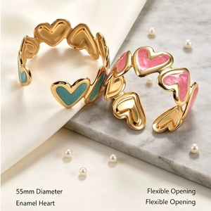 Brazalete Abierto de Esmalte de Moda para Mujer, Chapado en Oro, con Hoja de Ginkgo / Forma de Corazón, Ajustable, con Esmalte en Relieve, Ancho - Product Image 6
