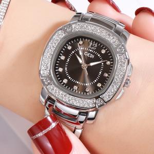 Montre élégante pour femme avec cadran carré, style étoilé scintillant, bracelet en alliage, mouvement à quartz - Product Image 1