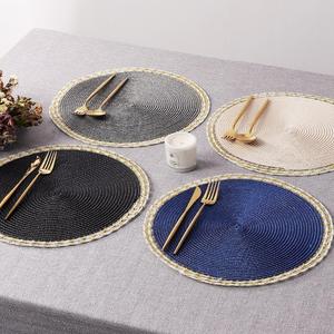 Set de table tissé Phnom Penh, design moderne, style américain - Product Image 1