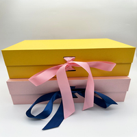Boîtes cadeaux magnétiques pliables rigides de luxe en usine Boîtes en papier haut de gamme personnalisées avec impression offset en éponge