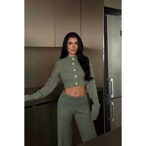 Conjunto de Punto Casual Verde con Detalle de Botones para Otoño, Talla Grande, Corte Holgado con Decoración de Patrón de Crochet - Product Image 3