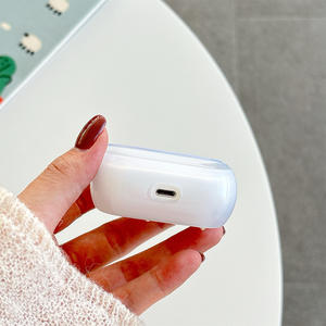 Étui de protection Bluetooth en TPU avec paillettes et nœud en forme de cœur pour <span class=keywords><strong>AirPods</strong></span> 4, design féminin, étui personnalisé pour écouteurs <span class=keywords><strong>AirPods</strong></span> Pro3 - Product Image 5