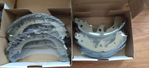 Nouvelles plaquettes de frein haute résistance MN102639 adaptées aux pièces automobiles Mitsubishi - Product Image 6
