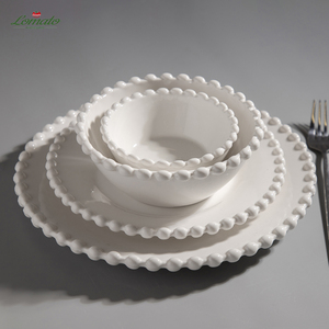 Service de table en porcelaine blanche gaufrée avec bordure perlée, assiettes et bols, pour hôtels et restaurants, logo personnalisé, coffret cadeau, vente en gros - Product Image 3