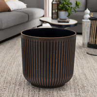 Pot de fleur rond en plastique de bonne qualité en gros pour jardin cour intérieur extérieur