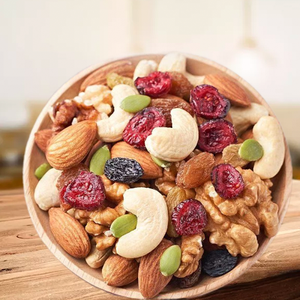 Collations nutritives aux céréales et aux noix, riches <span class=keywords><strong>en</strong></span> vitamines. Approuvé par des figures populaires. Vente <span class=keywords><strong>en</strong></span> gros d'usine. Un grand seau de fruits - Product Image 3