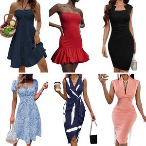 เดรสแฟชั่นขายส่งปี 2026 ดีไซน์สต็อกสำหรับฤดูร้อน ชุดลำลองคอวีพิมพ์ลายแขนสั้นสำหรับผู้หญิง จัดส่งแบบสุ่ม - Product Image 1