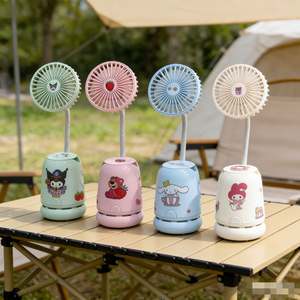 Venta Directa de Fábrica, Ventilador de Escritorio Mini Personalizado al por Mayor con Aspiradora, Portaplumas, Sacapuntas, 2 Velocidades, 400mAh - Product Image 1