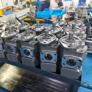 Pompe hydraulique de remplacement 24Mpa 20/912800 20/925586 20/903100 20/925732 20/903300 20/903200 20/925339 Pompe à engrenages pour chargeuse - Product Image 3