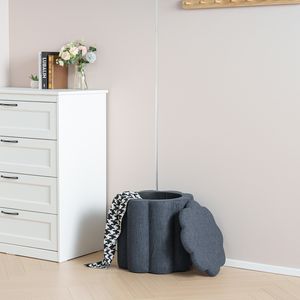 Tabouret <span class=keywords><strong>en</strong></span> lin Bailey tabouret rembourré <span class=keywords><strong>en</strong></span> forme de <span class=keywords><strong>fleur</strong></span> grise avec plateau pour rangement adapté au salon - Product Image 6