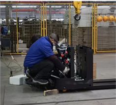 Geavanceerde laadassistent 1,6 ton-2 ton Beste nieuwe volledig elektrische stapelwagen 2000 kg loopmodel elektrische heftruck Optionele motor - Product Image 5