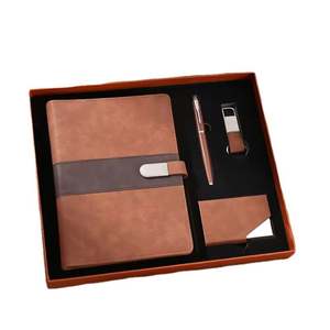 Ensemble cadeau promotionnel d'affaires de luxe : porte-cartes, stylo, porte-clés, carnet A5 en cuir PU, batterie externe, logo personnalisé, cadeau d'entreprise - Product Image 1