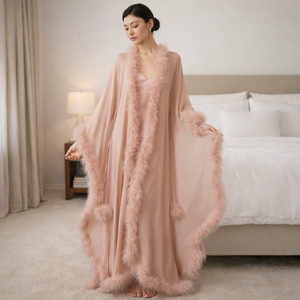 <span class=keywords><strong>Set</strong></span> di Lusso Personalizzato per Matrimonio: Vestaglia da <span class=keywords><strong>Donna</strong></span> in Piume di Struzzo, Leggera Vestaglia da Notte in Seta e Raso per Donne - Product Image 1