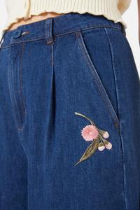 Jeans de mezclilla de cintura alta y corte holgado para mujer, estilo vintage de verano, 100% algodón, azules, bordados, de pierna ancha, OEM ODM personalizados - Product Image 6