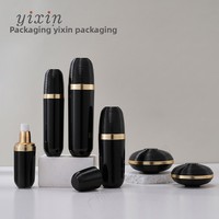 Ensemble de flacons cosmétiques en acrylique noir et or, style luxe léger, flacons à pompe vides pour sérums, crèmes, soins de la peau haut de gamme style spa
