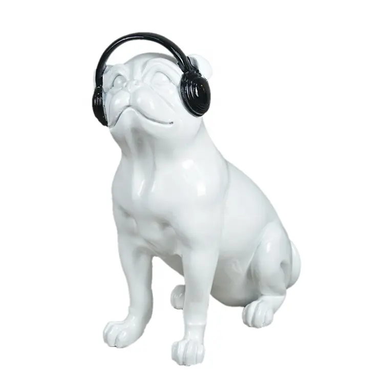 Sculpture en fibre de verre Bouledogue grandeur nature avec casque Bureau Ornements en résine Musique créative Statue de chien
