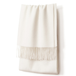 Imfield Chất lượng cao thấp moq unisex len khăn mùa đông dài màu rắn thanh lịch khăn khăn choàng tùy chỉnh logo thêu - Product Image 4