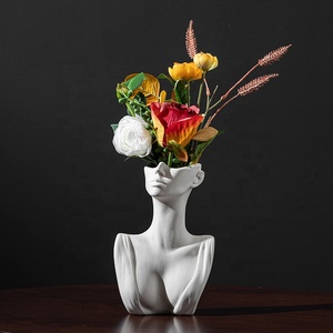 Vases en céramique personnalisés en porcelaine <span class=keywords><strong>Vase</strong></span> en <span class=keywords><strong>forme</strong></span> de <span class=keywords><strong>visage</strong></span> de fille mate pour la décoration intérieure - Product Image 5