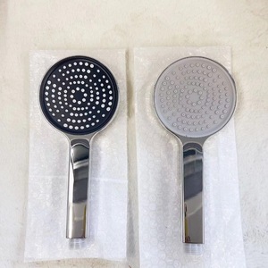 Pommeau de douche massant rond portable et durable KDSC-0081 avec finition plaquée - Product Image 1