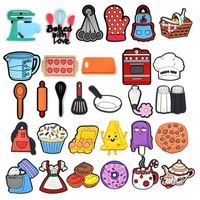 Breloques en gros pour ustensiles de cuisine, nouveau design, breloques pour chaussures de cuisine, épingles pour sabots de cuisine, décorations de chaussures en caoutchouc PVC