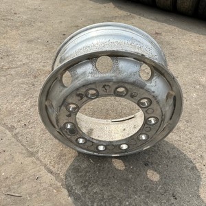 Jante en acier tubeless robuste d'<span class=keywords><strong>occasion</strong></span> 22,5x9,00 à 10 trous <span class=keywords><strong>pour</strong></span> pneu 12R22,5, charge utile maximale 20T - Product Image 1