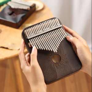 थोक कालिम्बा 17/21 कुंजी पॉपलर खोखले अंगूठे पियानो c-प्रमुख गैर-विषैले संगीत वाद्ययंत्र पिकअप के साथ पियानो - Product Image 5