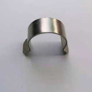 OEM tùy chỉnh thép không gỉ dập phẳng mùa xuân kim loại lá <span class=keywords><strong>Clip</strong></span> bộ phận - Product Image 2